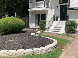 Bush Trimming by Dulce Aguirre for Fred M. in Houston, TX