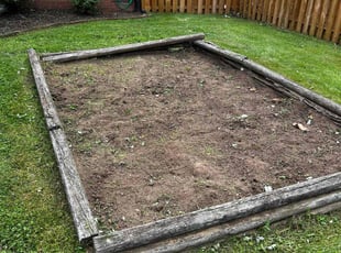 Weeding by Angel P. for Jeanette S. in Arlington, VA