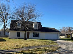 Leaf Removal by Nick Richardson for Ryan M. in Fort Wayne, IN