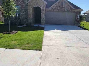 Oscar Z.'s Lawn Mowing Service service result