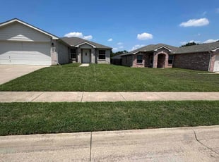 Jessica A.'s Lawn Maintenance service result