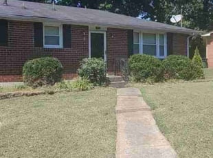 Bush Trimming by Michael Sanders Jr for Elizabeth S. in Nashville, TN