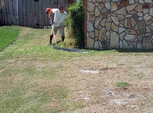 Bush Trimming by Shane Ray for Barrett P. in Cocoa, FL