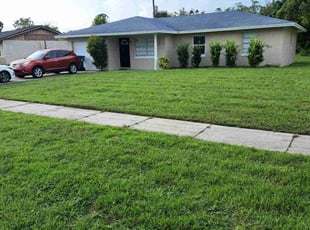Monica L.'s Lawn Maintenance service result