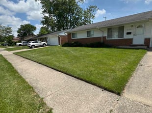 Nina H.'s Lawn Service service result