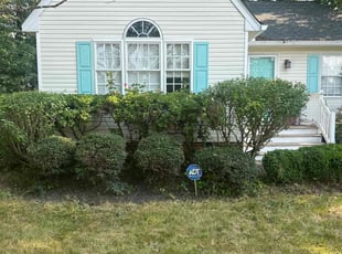 Bush Trimming by Clayton Dunaway for Tori S. in Glen Allen, VA