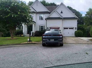Bush Trimming by Darren Wheeler for Dietrich L. in Smyrna, GA