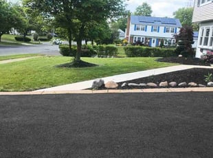 Pam H.'s Yard Cutting service result