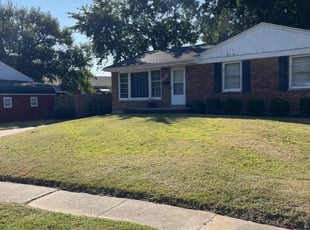 Jeannine K.'s Yard Cutting service result