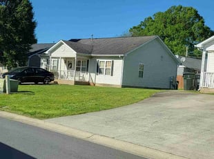 Janice W.'s Lawn Service service result