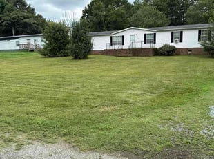Franklin R.'s Lawn Care service result