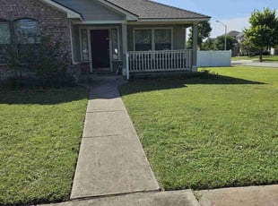 Janet L.'s Grass Cutting service result