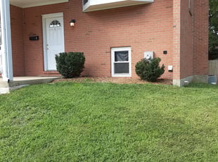 Bush Trimming by Bryan Crowder for Nikkia F. in New Castle, DE