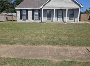 Leila C.'s Lawn Service service result