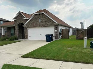 Andrea R.'s Lawn Maintenance service result
