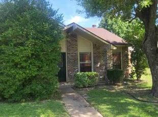 Bush Trimming by Kevin Anderson for Katherine P. in Garland, TX