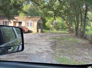 Leaf Removal by William Chauncey for Joyce S. in Mobile, AL