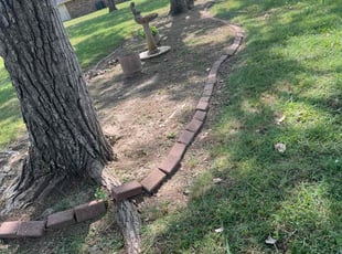 Weeding by Ronnie Flowers for Vicky H. in Haslet, TX