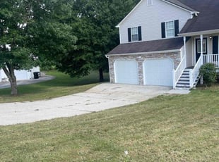 Leaf Removal by Terrince up Gatewood for Jace H. in Powder Springs, GA