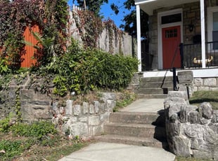 Bush Trimming by Kevin Pagan for Kenisha P. in Philadelphia, PA
