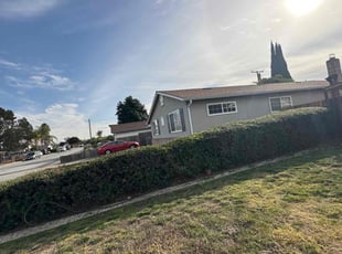 Bush Trimming by Jorge Rafael Chávez for Haidee S. in San Jose, CA