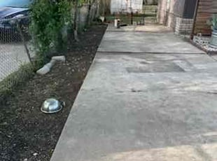 Leaf Removal by Guadalupe Casas Perales for Gayle J. in San Antonio, TX