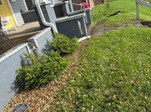 Weeding by Luis Contreras for Elisabeth W. in Indianapolis, IN