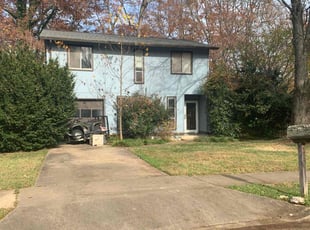 Leaf Removal by candelario castillo for Michael M. in Burke, VA
