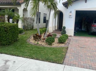 Julie N.'s Lawn Maintenance service result