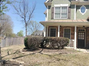 Bush Trimming by Steve Burgess for TJ or LJ J. in Norcross, GA