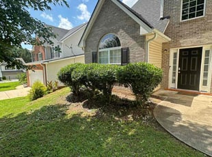 Bush Trimming by Jeremy Lane for Nakia R. in Locust Grove, GA