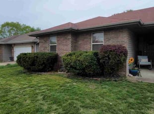 Bush Trimming by Jamie Sharon for Kathleen T. in Springfield, MO