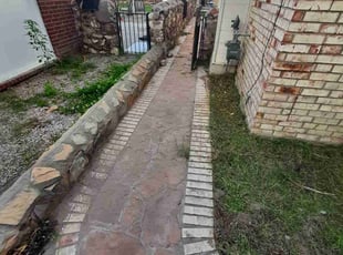 Weeding by Gabriel Peral for Galaxie R. in El Paso, TX