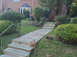Bush Trimming by Marvin Simmons for Liimu M. in Melrose Park, PA