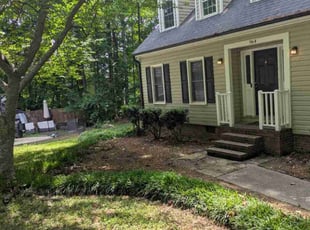 Bush Trimming by Joshua Richmond for Desiree H. in Jamestown, NC