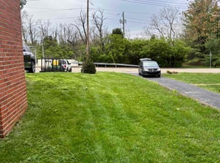 Christina o.'s Yard Cutting service result