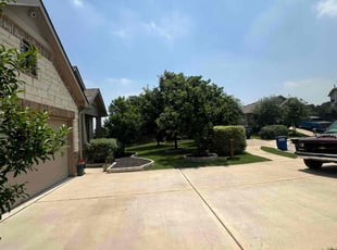 Stephanie S.'s Lawn Service service result