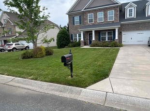 Cindy W.'s Lawn Service service result