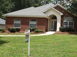 Landscaping by Donnie Jones for Liz B. in Tallahassee, FL
