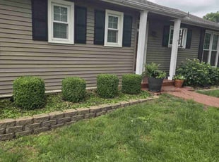 Bush Trimming by Zachary Baker for Jeremy M. in Kansas City, MO