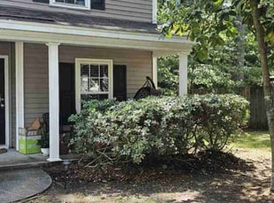 Bush Trimming by Joseph Durgin for Calla T. in North Charleston, SC