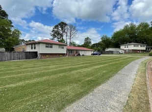 Sue M.'s Yard Cutting service result