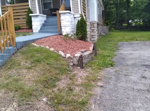 Bush Trimming by Julio Almestica for Anderson M. in Kansas City, MO