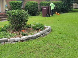 Bush Trimming by Charlie Burns for Leslie W. in Chesapeake, VA