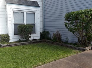 Bush Trimming by Devin Baker for Lakiesha R. in Virginia Beach, VA