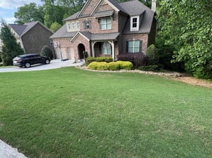 Kim P.'s Lawn Service service result