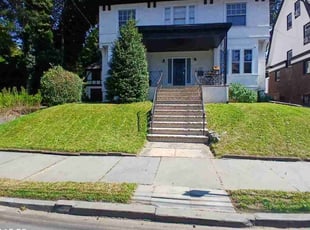 Angela C.'s Yard Cutting service result