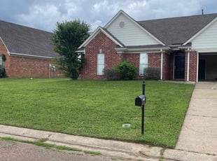 Carolina D.'s Lawn Maintenance service result