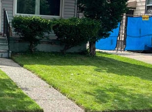 Bush Trimming by Dujuan Fletcher for Gloria E. in Livonia, MI