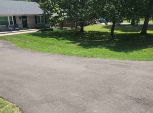Lauren G.'s Lawn Mowing service result